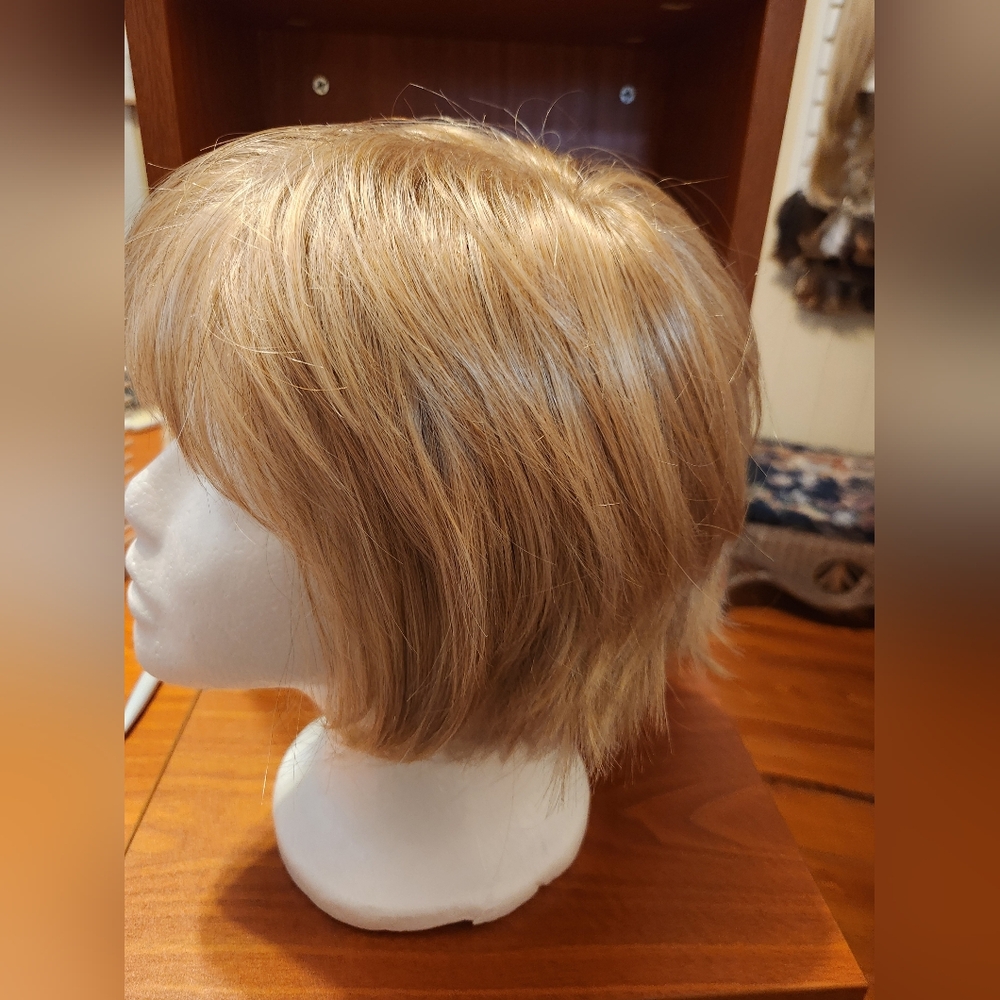 Gabor Light Blonde Women's Wig - Picture 3 of 4
